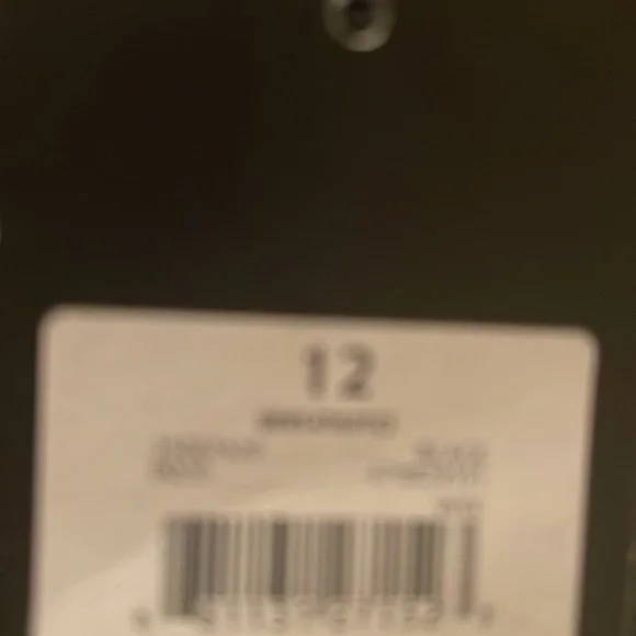 Men’s casual athletic black shoe. Men’s size 12 athletic shoe. - Picture 7 of 7